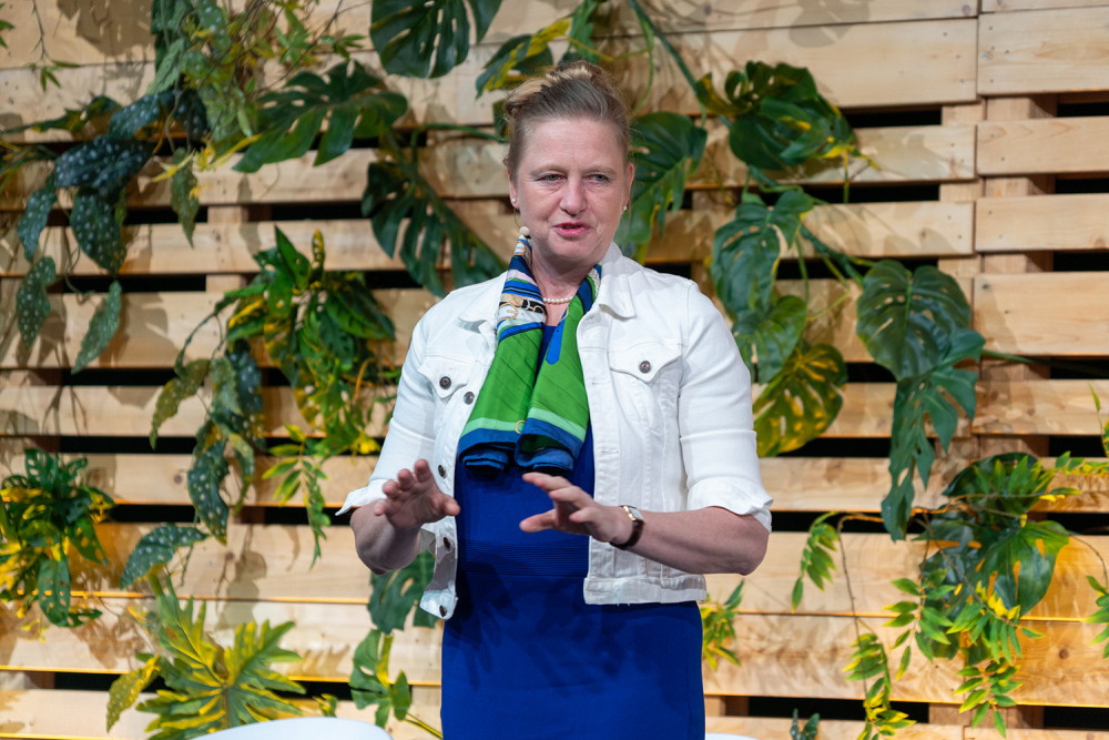 Staatssekretärin Prof. Dr. Luise Hölscher (BMDS)