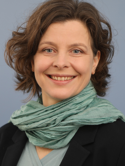 dina-frommert