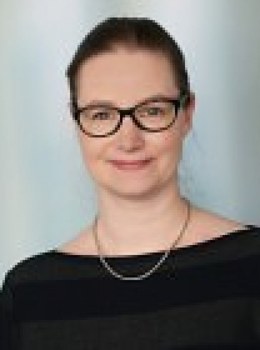 Claudia Mahrholz